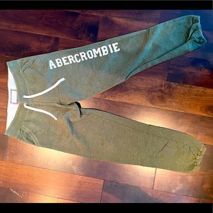 Abercrombie jogging